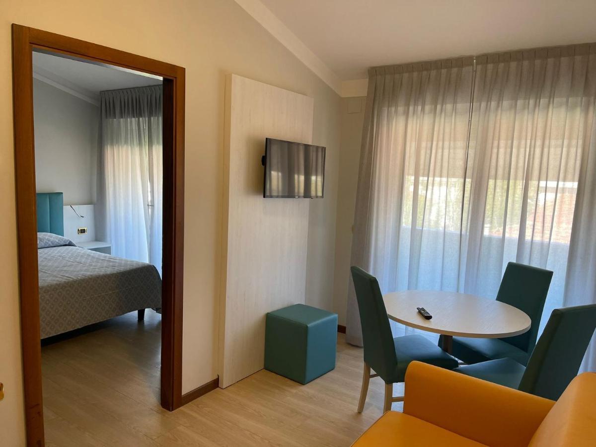 Hotel Corallo Fano Εξωτερικό φωτογραφία