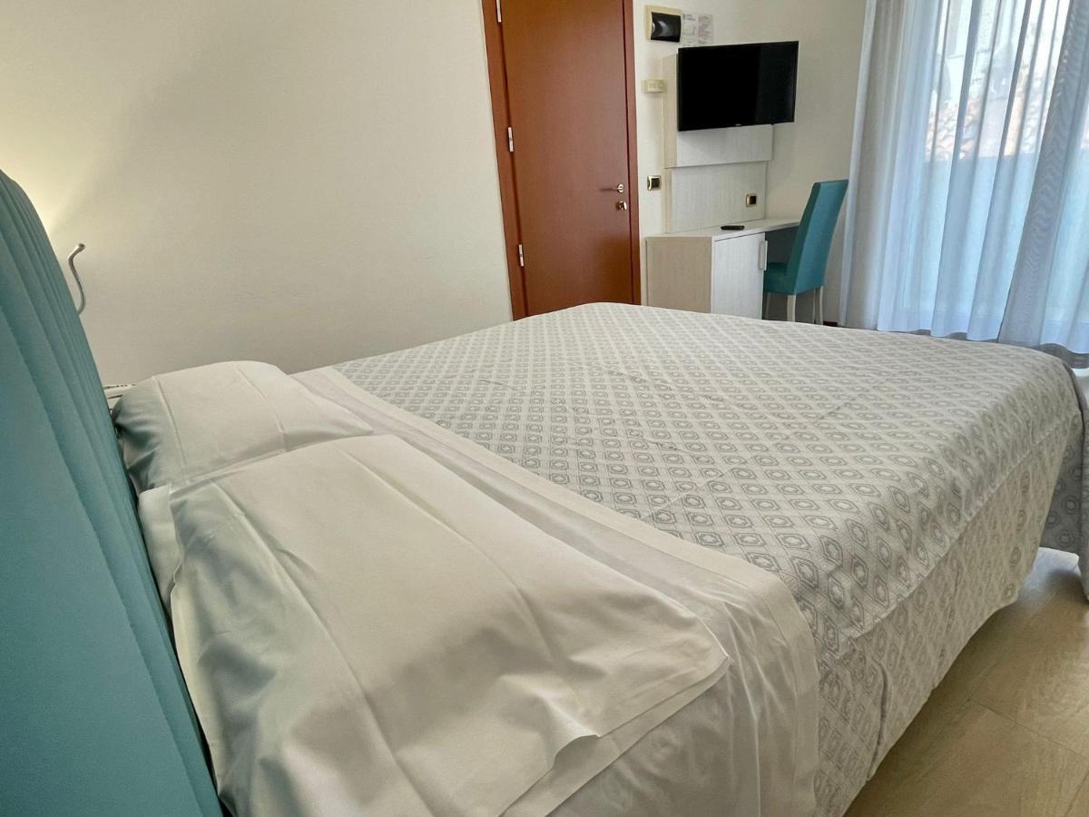 Hotel Corallo Fano Εξωτερικό φωτογραφία